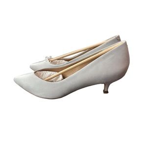 Vionic Josie kitten heel- light gray (NWT)